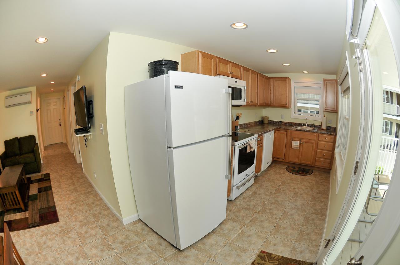 Friendship Oceanfront Suites - thumb 7