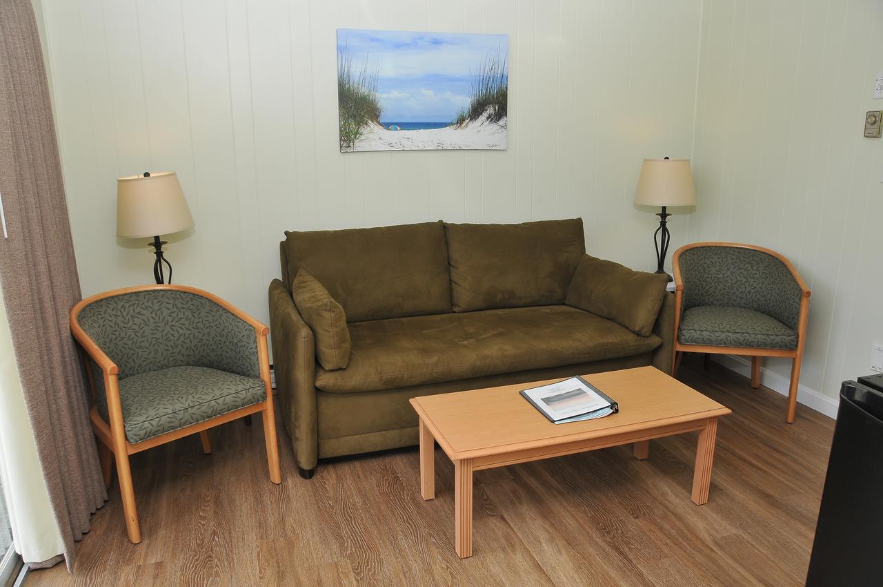 Friendship Oceanfront Suites - thumb 39