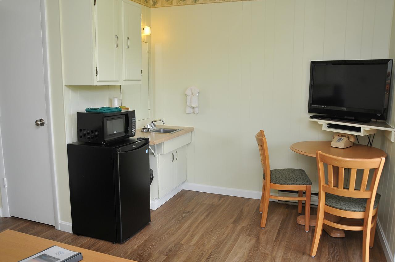 Friendship Oceanfront Suites - thumb 19