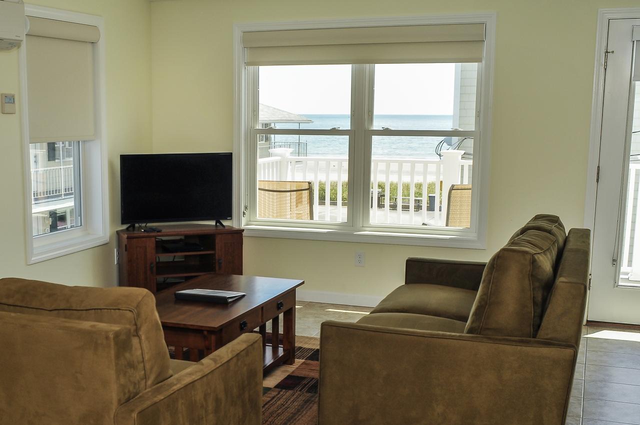 Friendship Oceanfront Suites - thumb 14