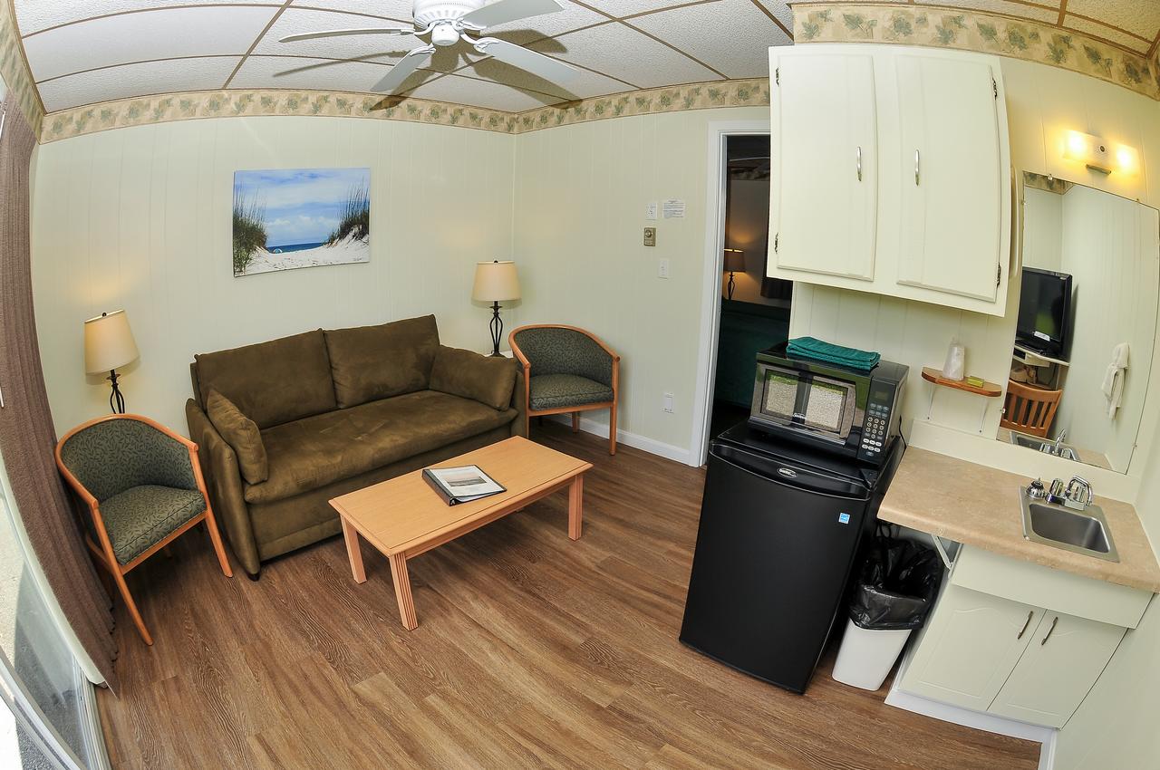 Friendship Oceanfront Suites - thumb 41