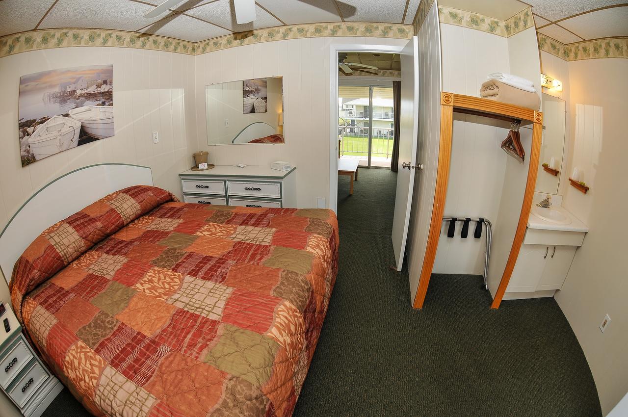 Friendship Oceanfront Suites - thumb 26