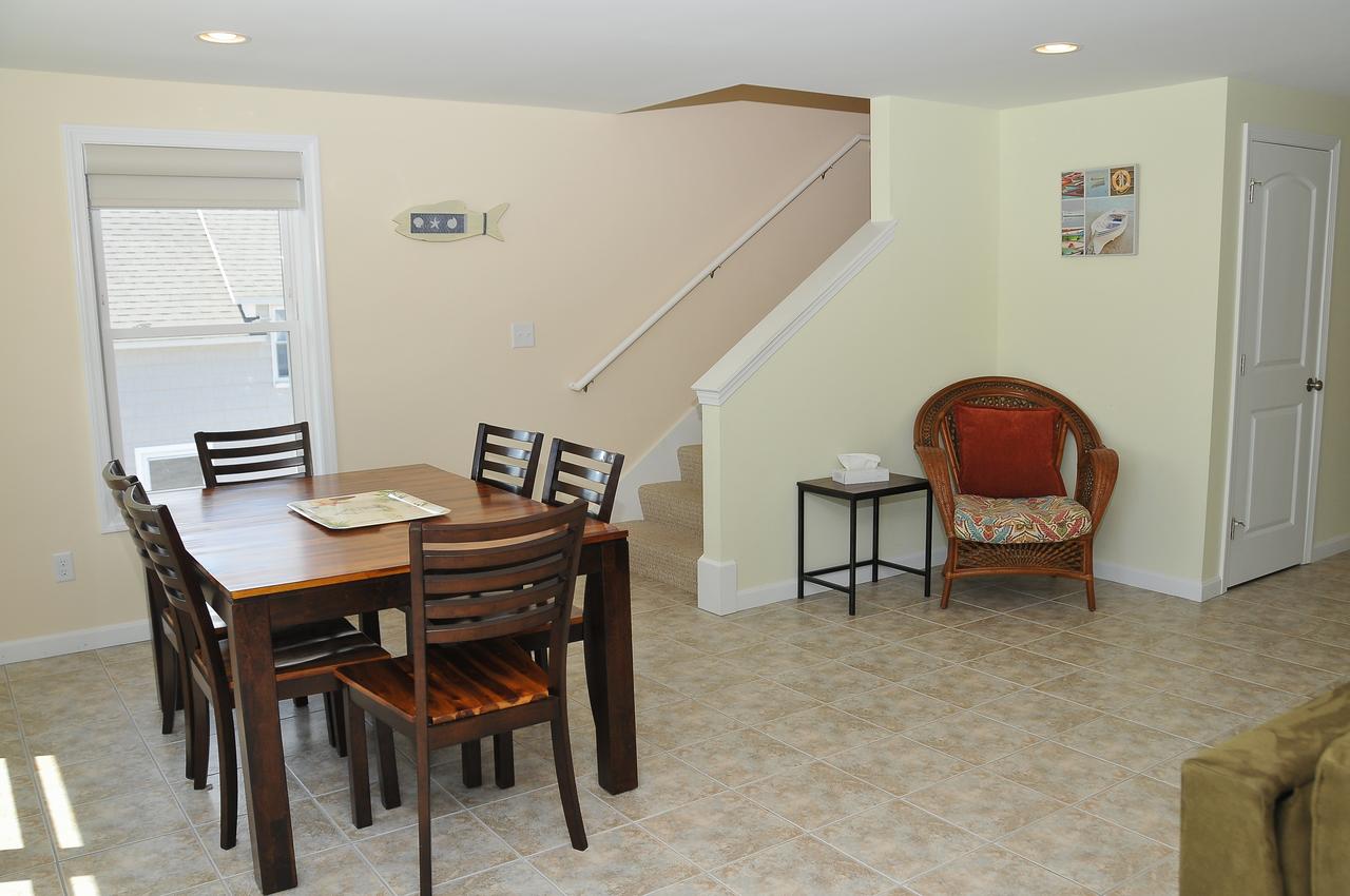 Friendship Oceanfront Suites - thumb 3