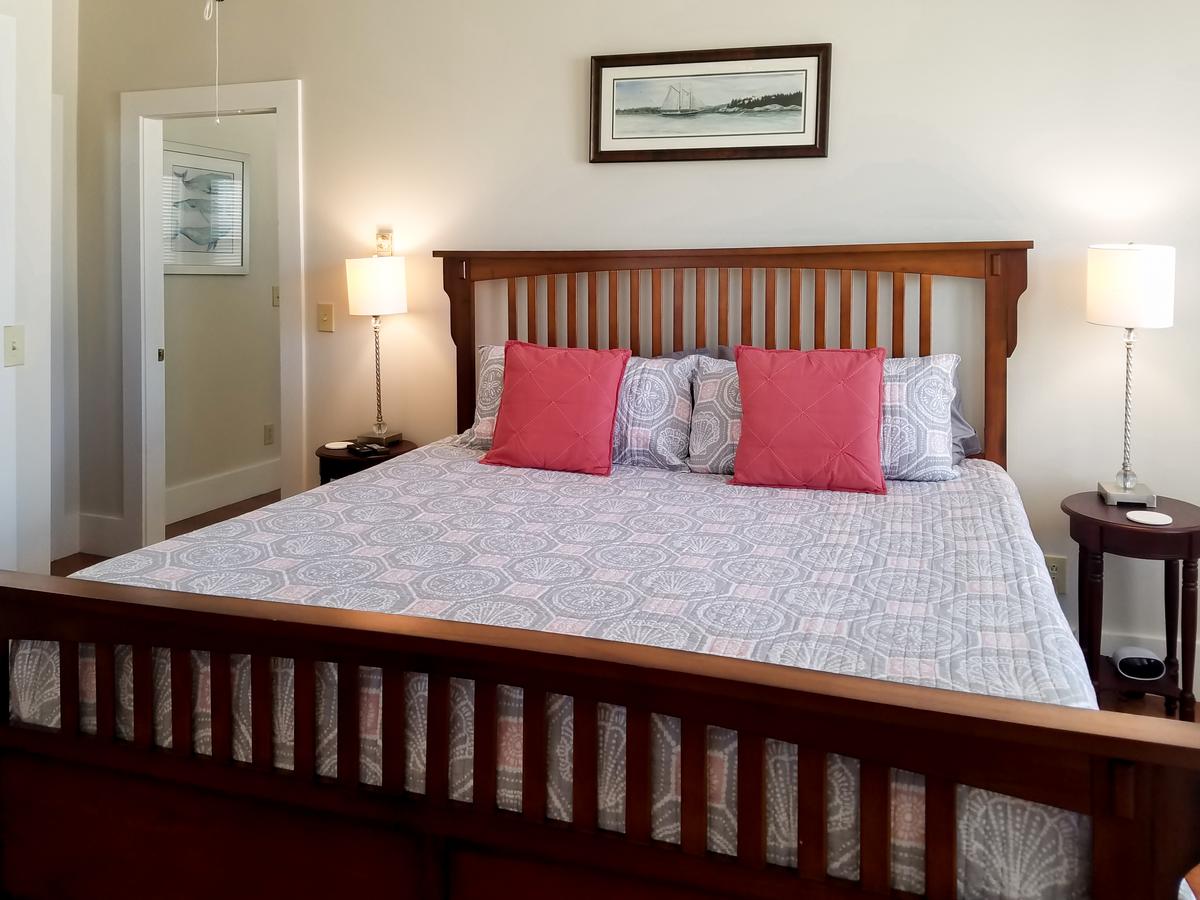 4 Commercial St Admirals Quarters Apts Apts - thumb 12