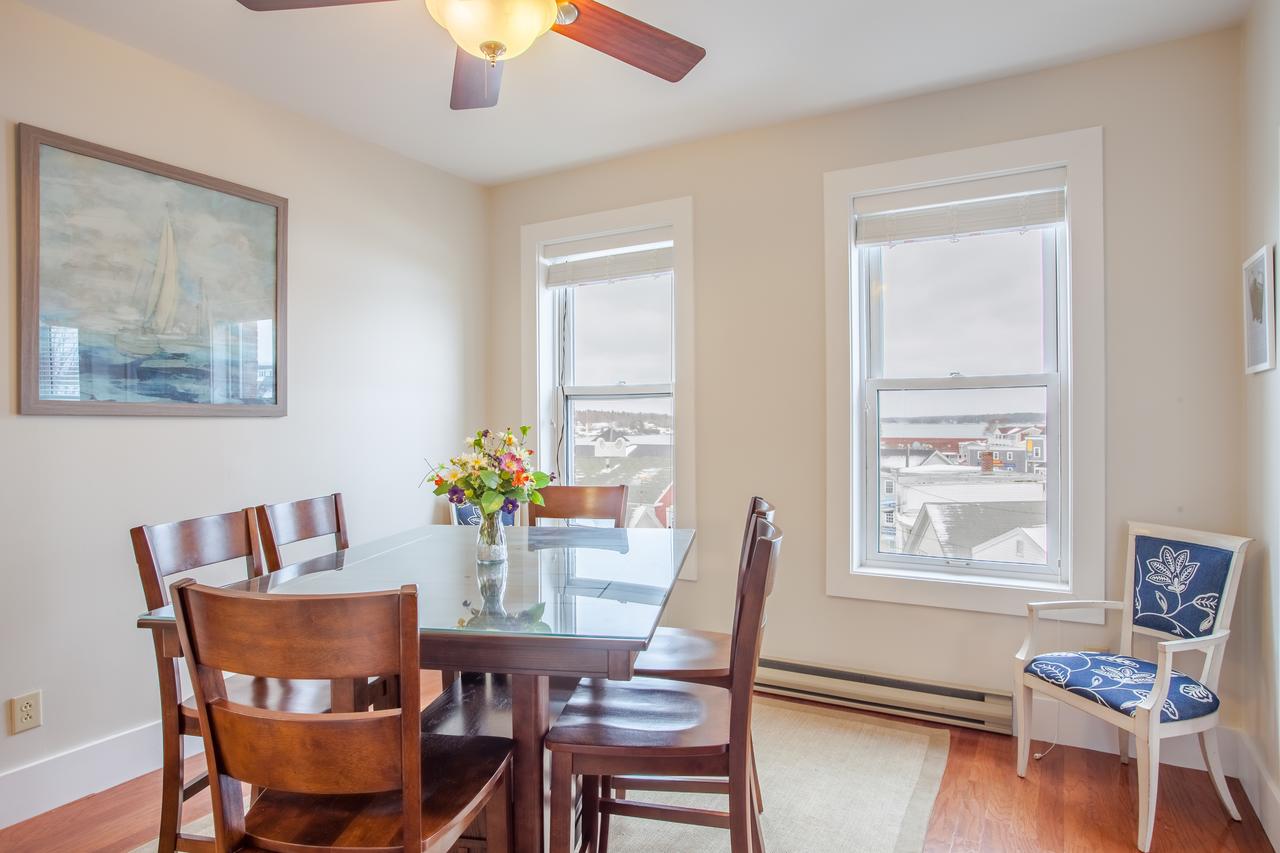 4 Commercial St Admirals Quarters Apts Apts - thumb 1