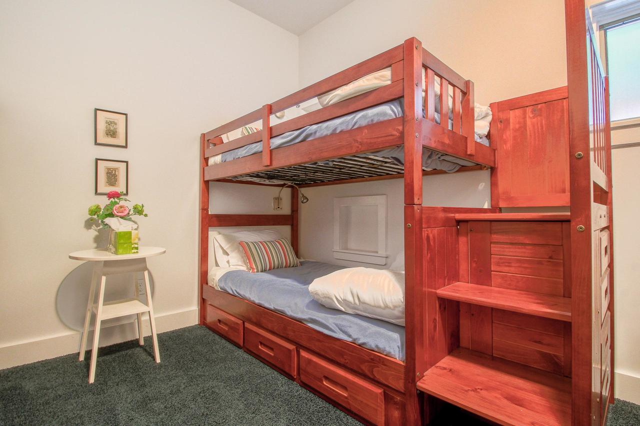 Peaceful Retreat - thumb 1