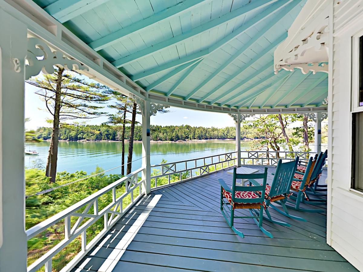 Seal Cove Home - thumb 6
