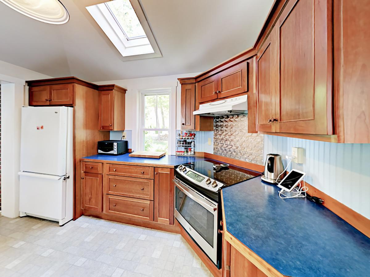 Seal Cove Home - thumb 2
