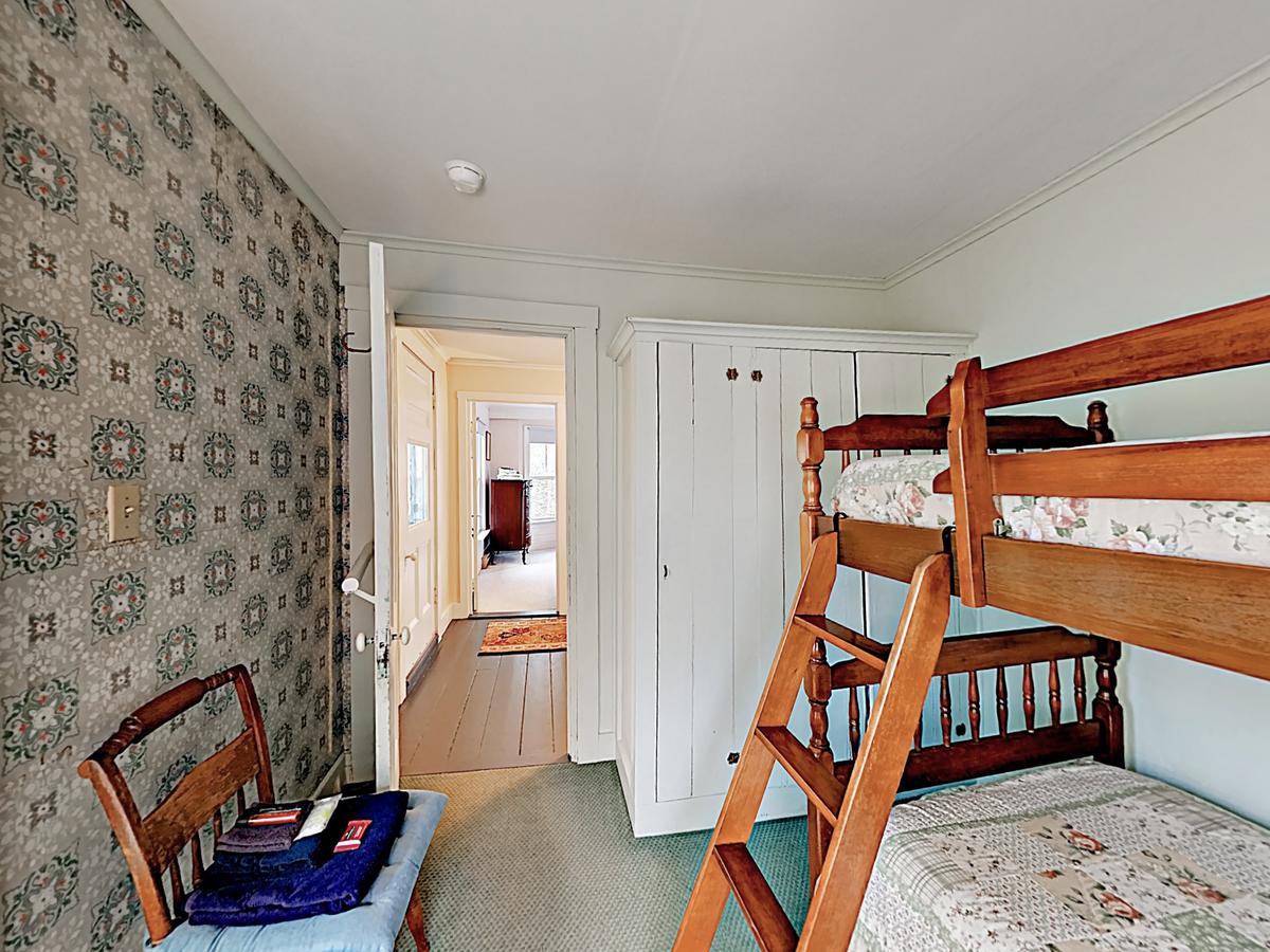 Seal Cove Home - thumb 26