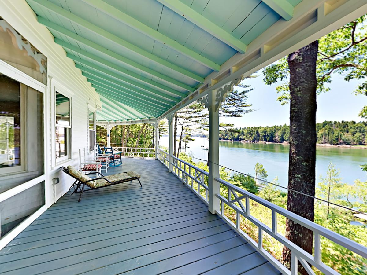 Seal Cove Home - thumb 8
