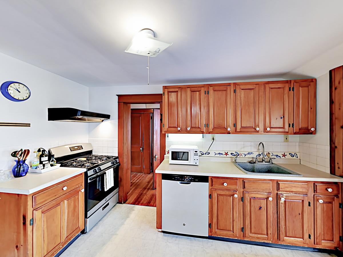 49 Murray Hill Home - thumb 3