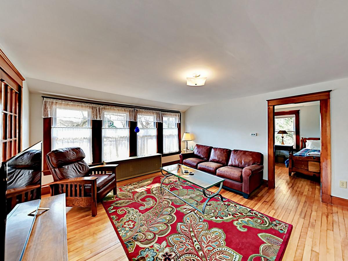 49 Murray Hill Home - thumb 5