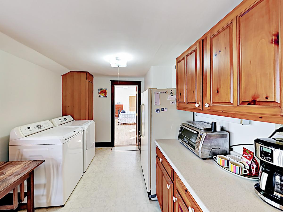 49 Murray Hill Home - thumb 14