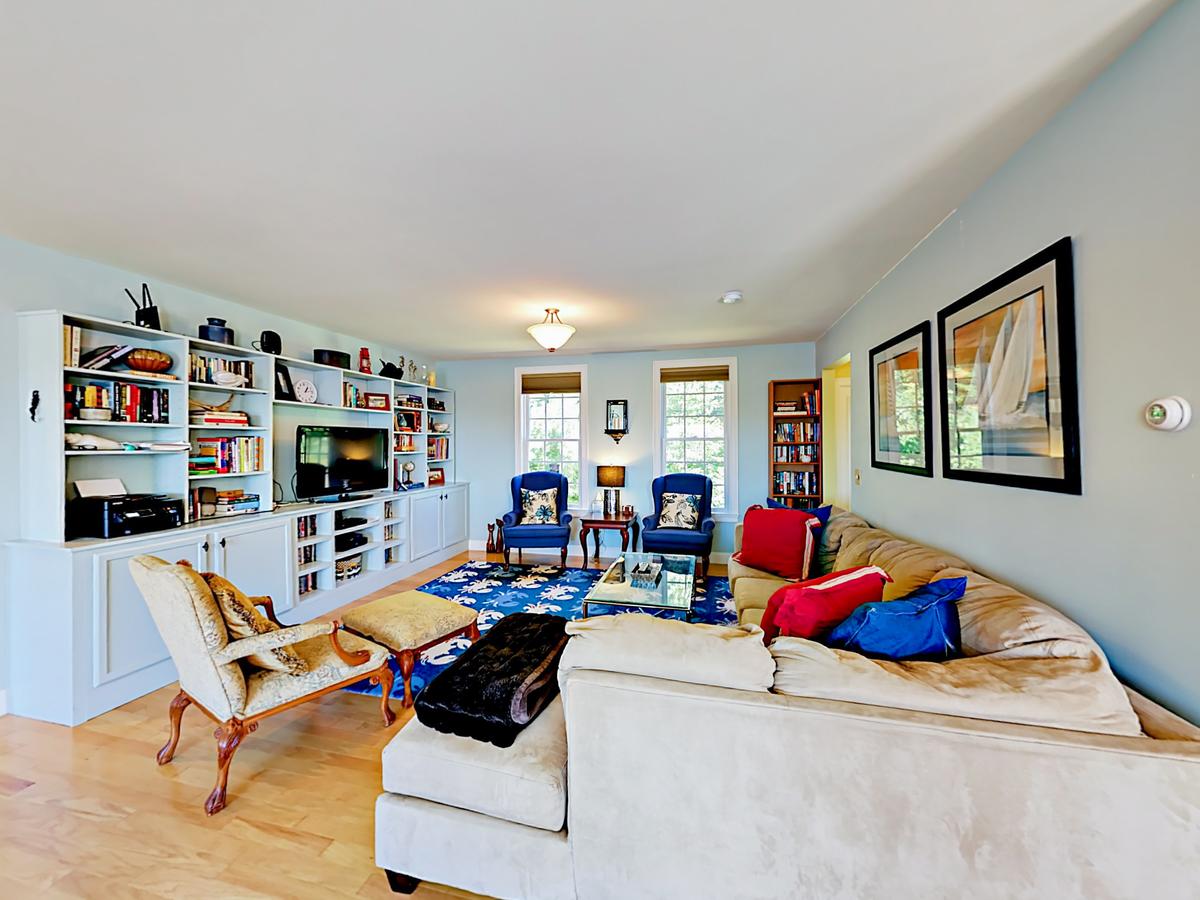 7 Spyglass Hill Rd Home - thumb 2