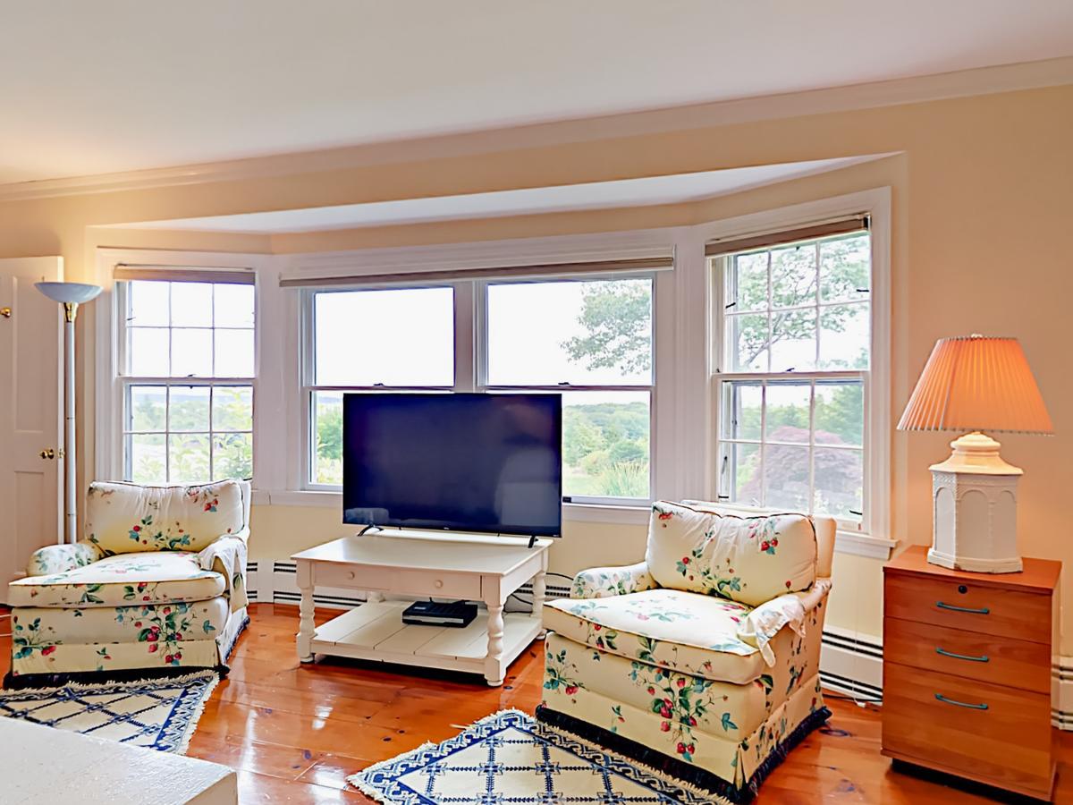 60 Middle Rd House - thumb 9