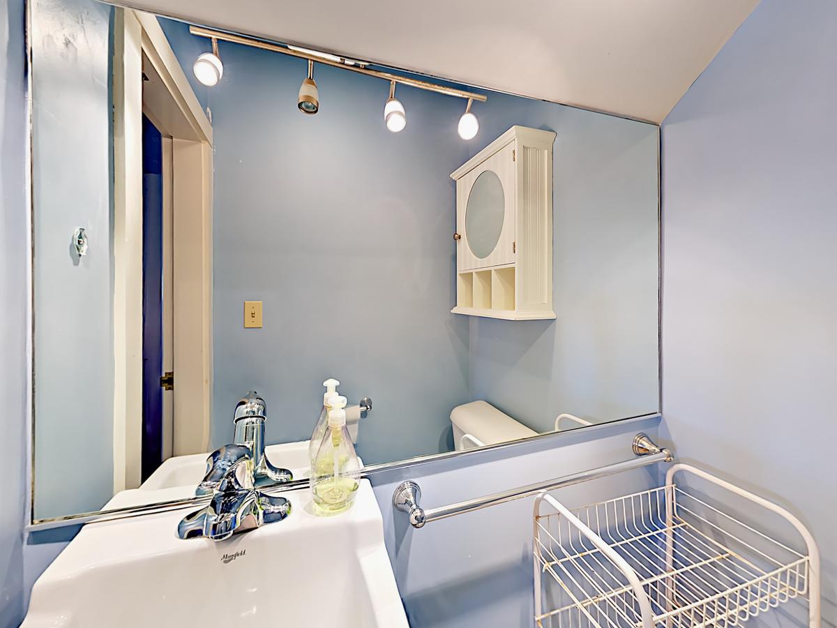 60 Middle Rd House - thumb 13