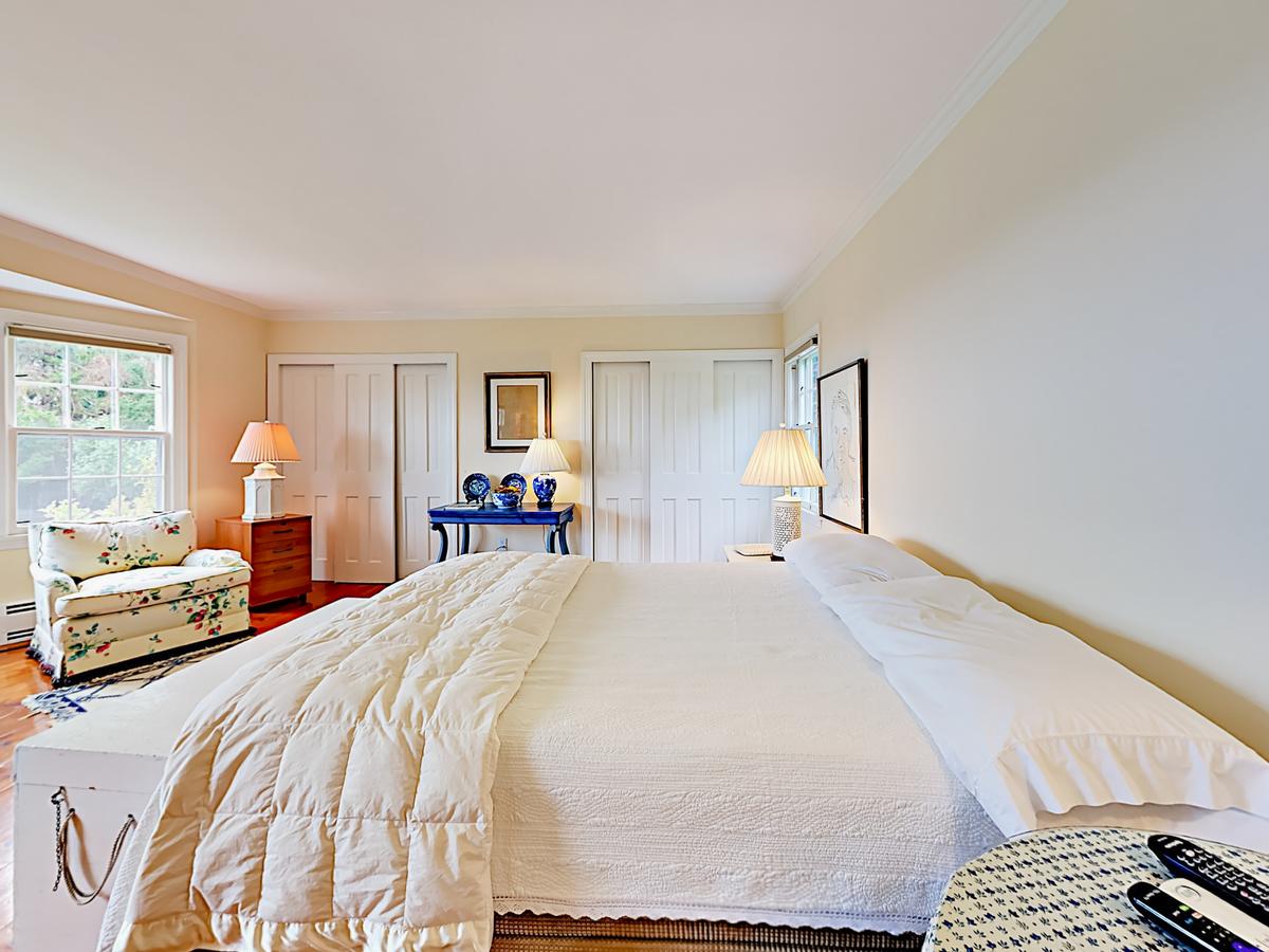 60 Middle Rd House - thumb 8