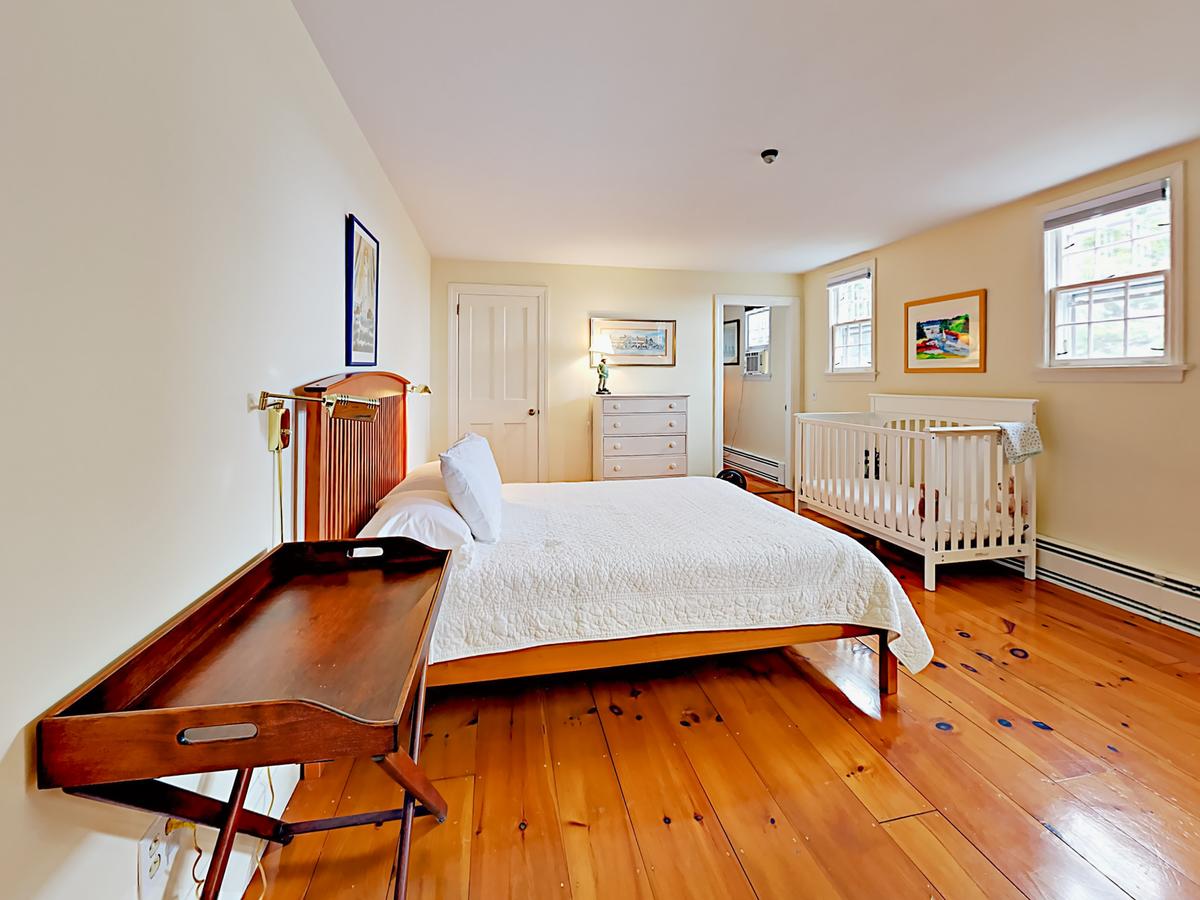 60 Middle Rd House - thumb 14