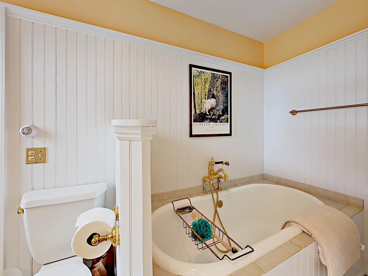 60 Middle Rd House - thumb 11