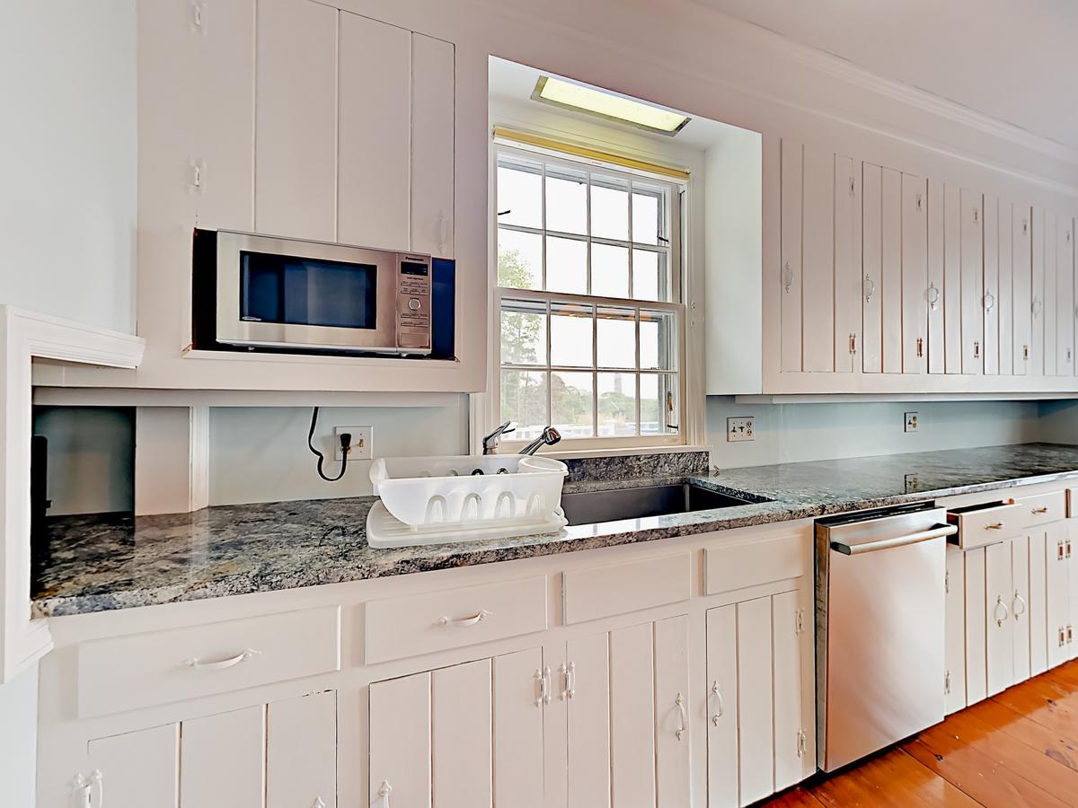 60 Middle Rd House - thumb 5