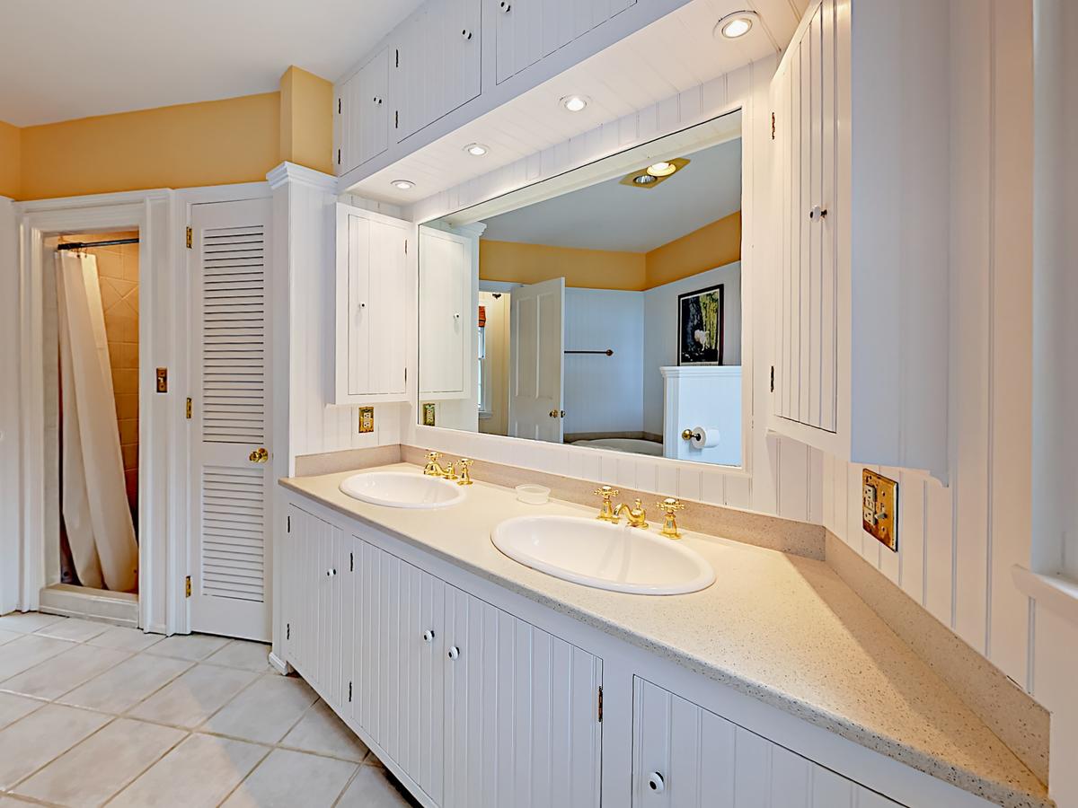 60 Middle Rd House - thumb 10