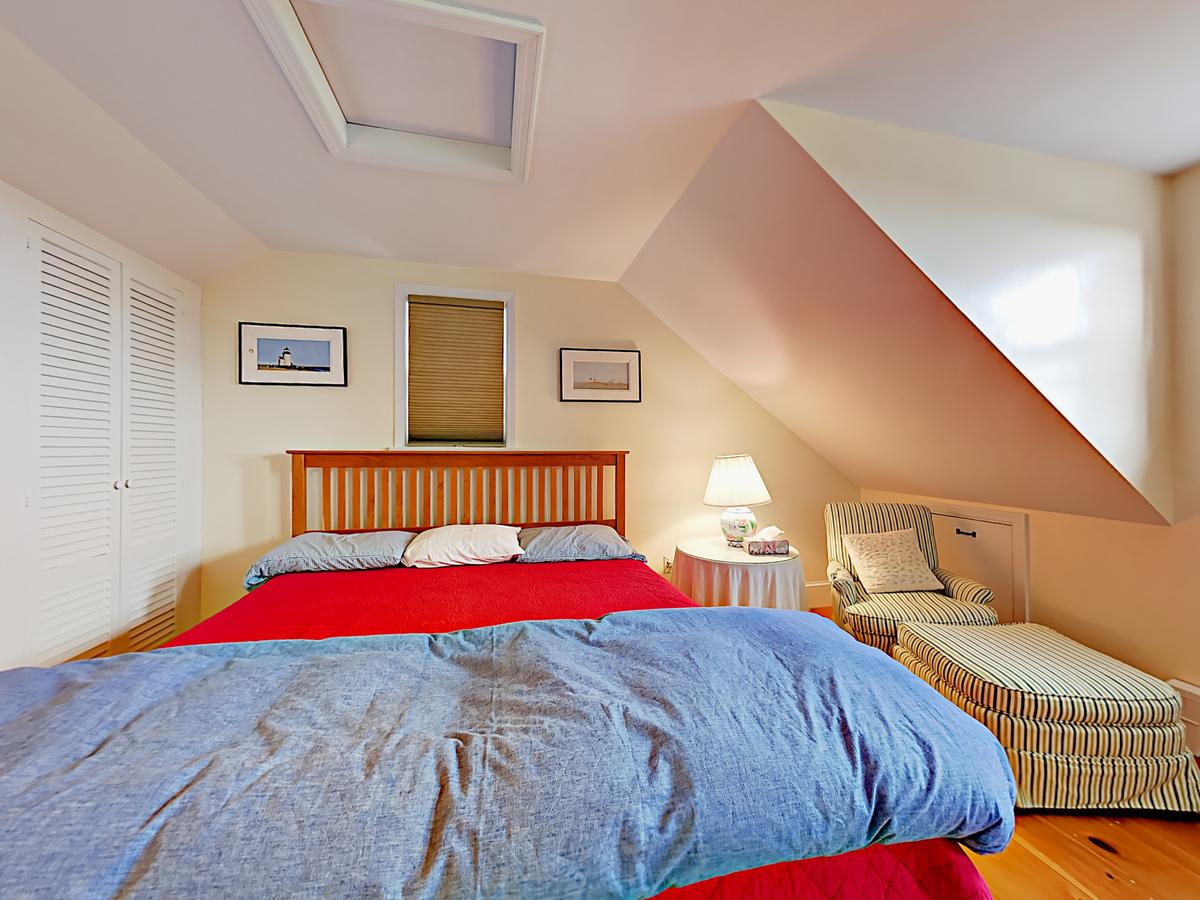 60 Middle Rd House - thumb 16