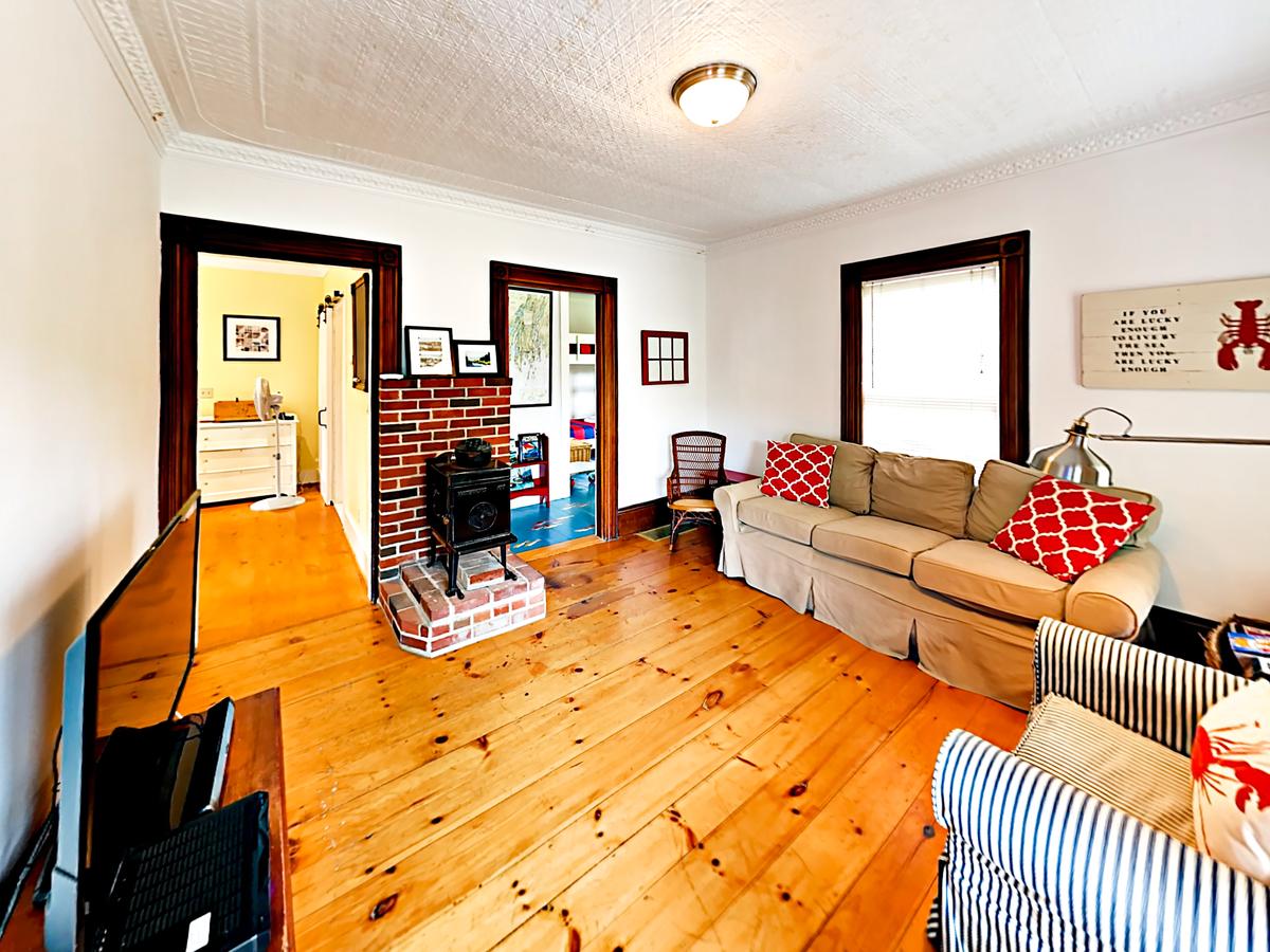 19 Hill Road Home - thumb 15