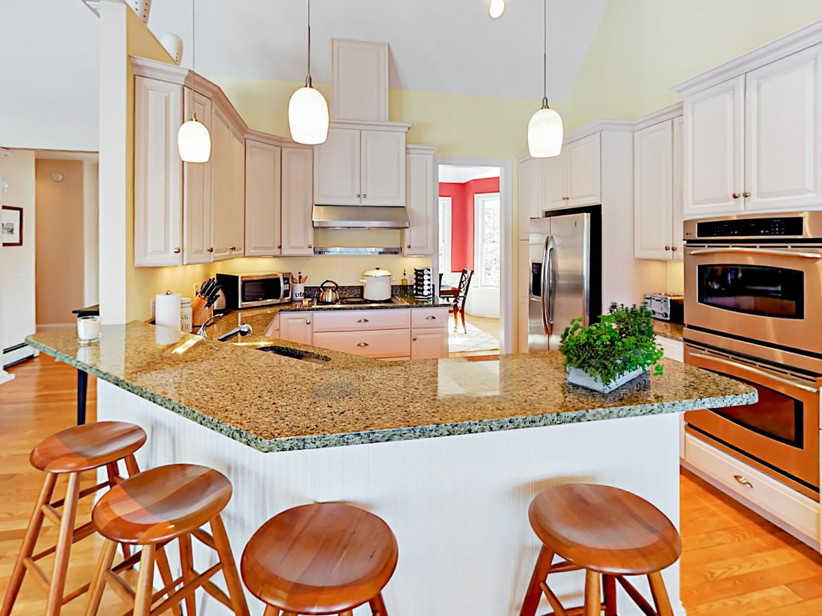 7 Apple Hill Lane Home - thumb 14