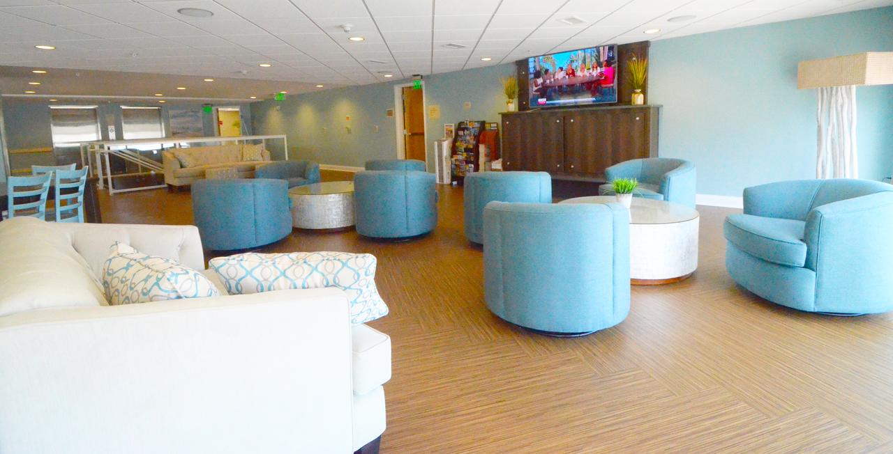 Crystal Beach Hotel - thumb 24