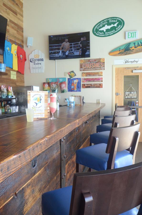 Crystal Beach Hotel - thumb 20