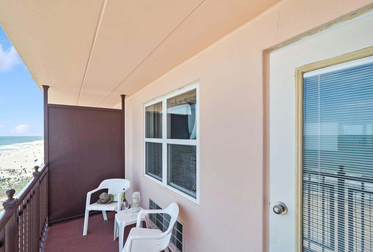 Dunes Manor Hotel & Dunes Suites - thumb 17