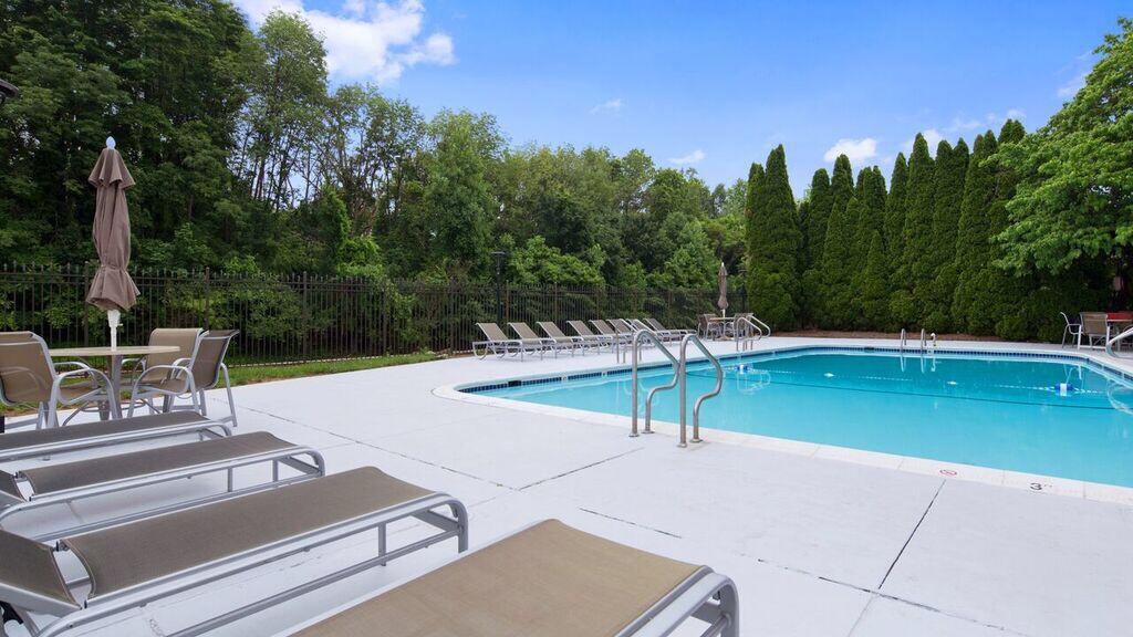 Best Western Plus Rockville Hotel & Suites - thumb 2