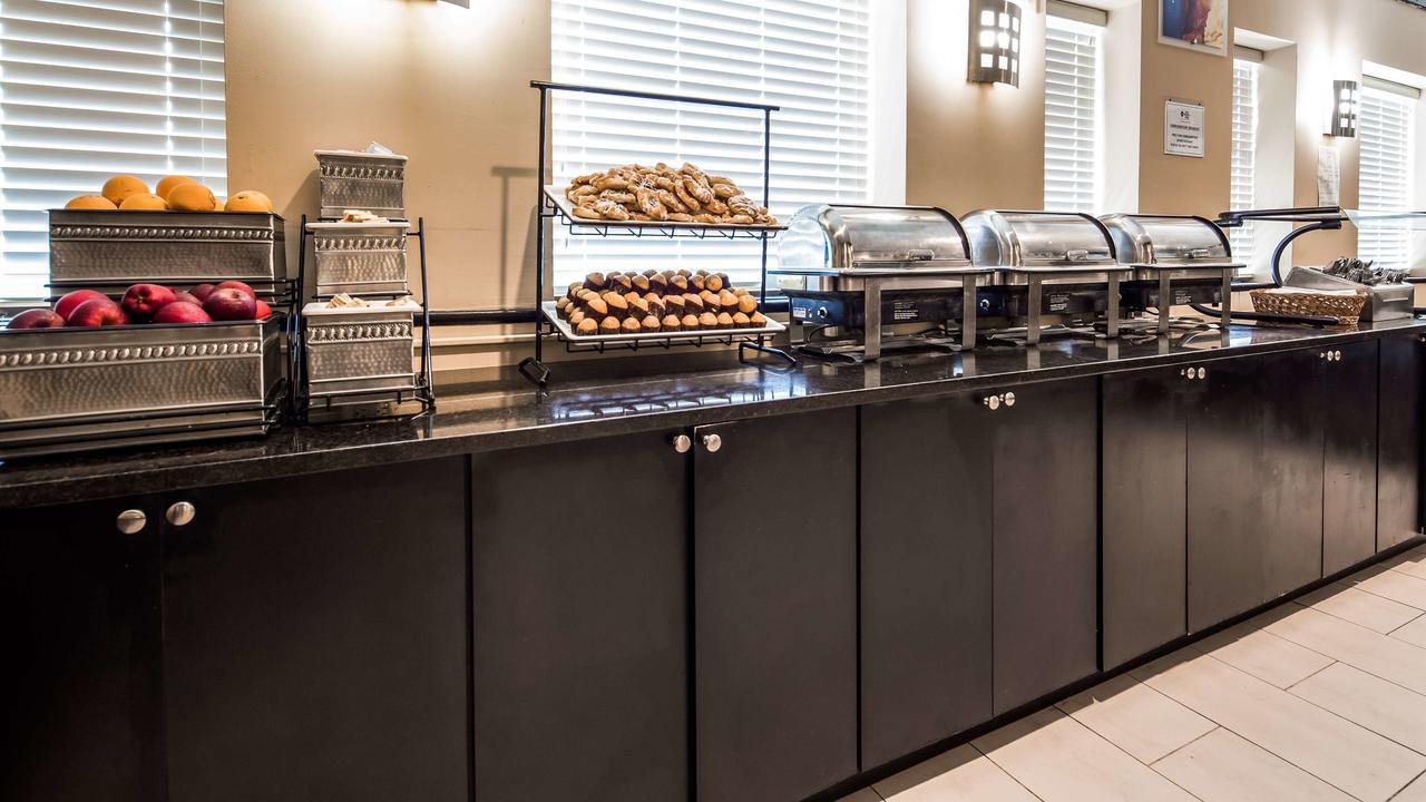 Best Western Plus Rockville Hotel & Suites - thumb 20