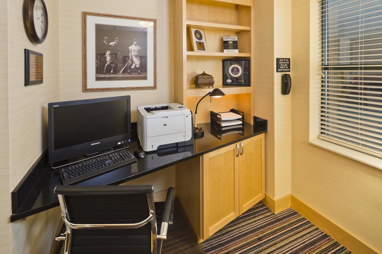 Hampton Inn Baltimore-Downtown-Convention Center - thumb 10