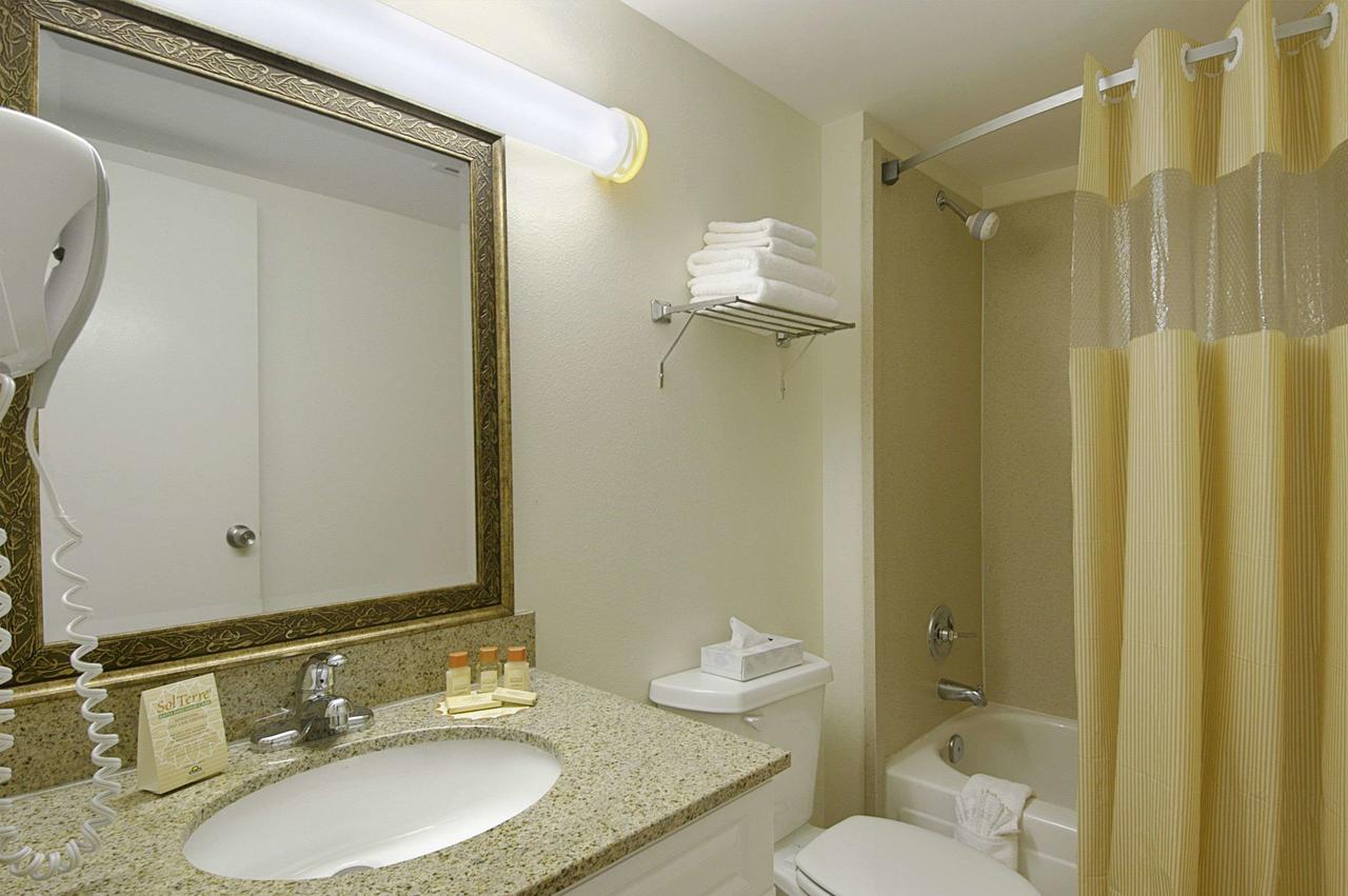 Days Inn By Wyndham Silver Spring - thumb 2