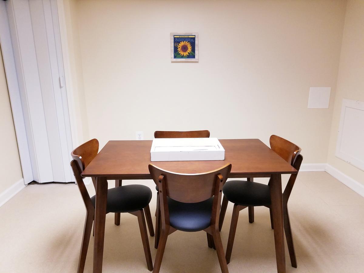 Private Basement Apartment Near BWI/Baltimore - thumb 6