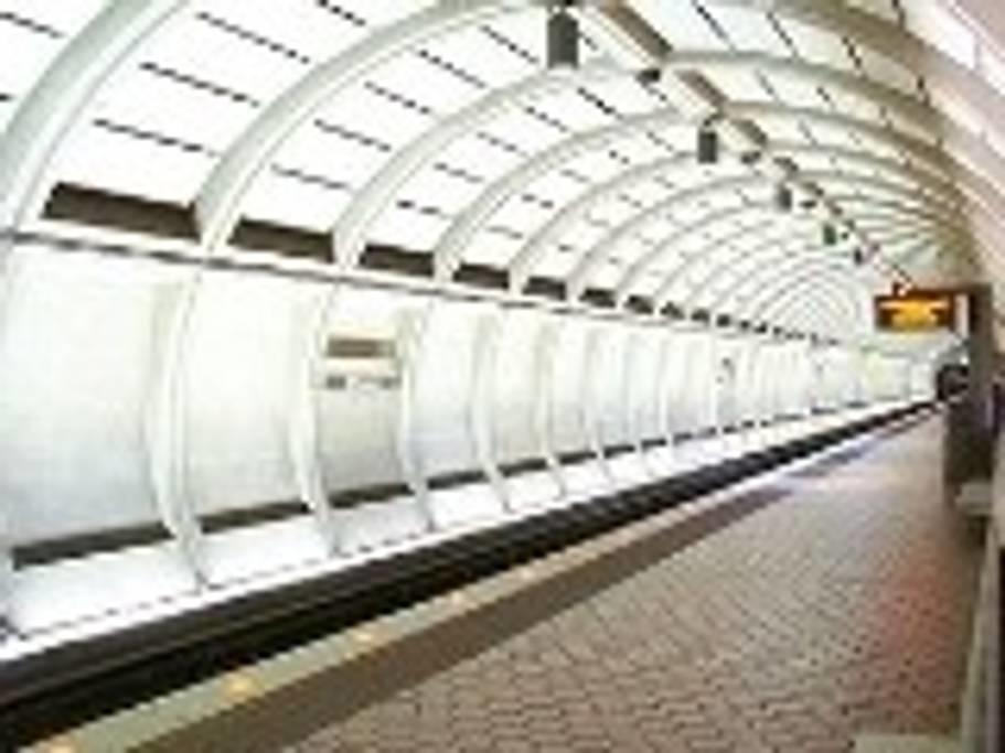 Washington DC And Maryland Home Stay. Walk To Metro. - thumb 38