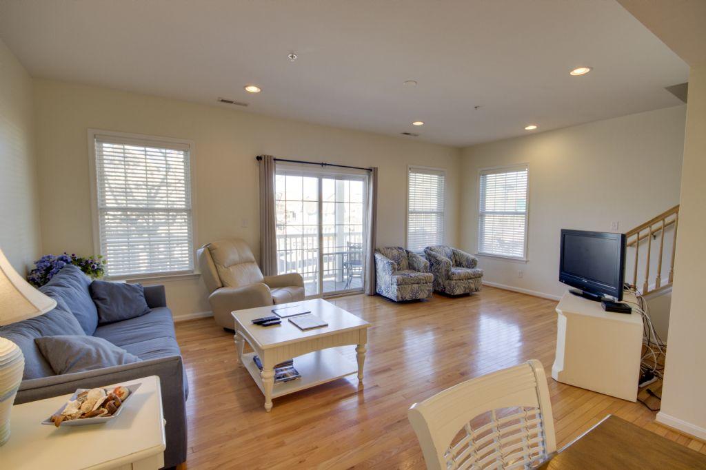 Boards Edge 101 Townhouse - thumb 0