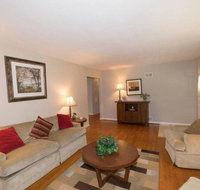 Beautiful, spacious Home ideal for Groups - USA Accommodation