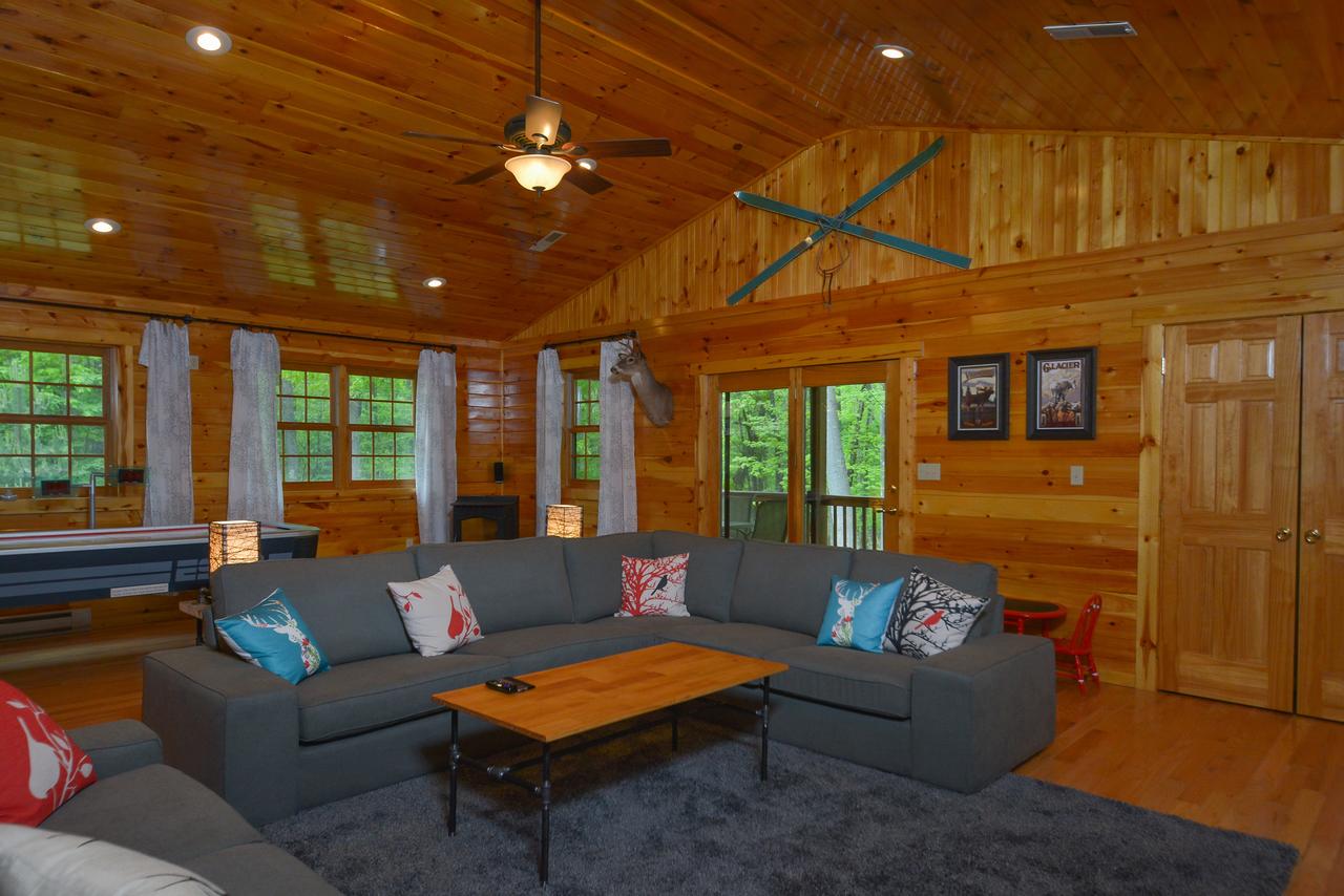 Grey Wolf Three-Bedroom Holiday Home - thumb 2