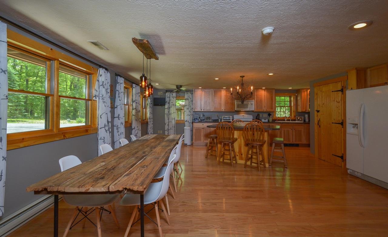 Grey Wolf Three-Bedroom Holiday Home - thumb 4