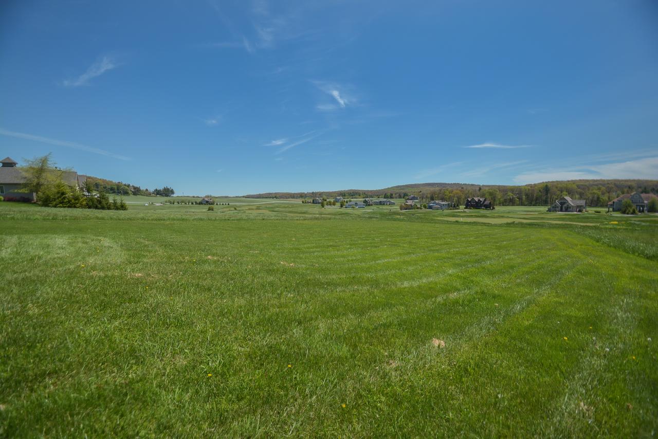 Greens At The Lake Five-Bedroom Holiday Home - thumb 1