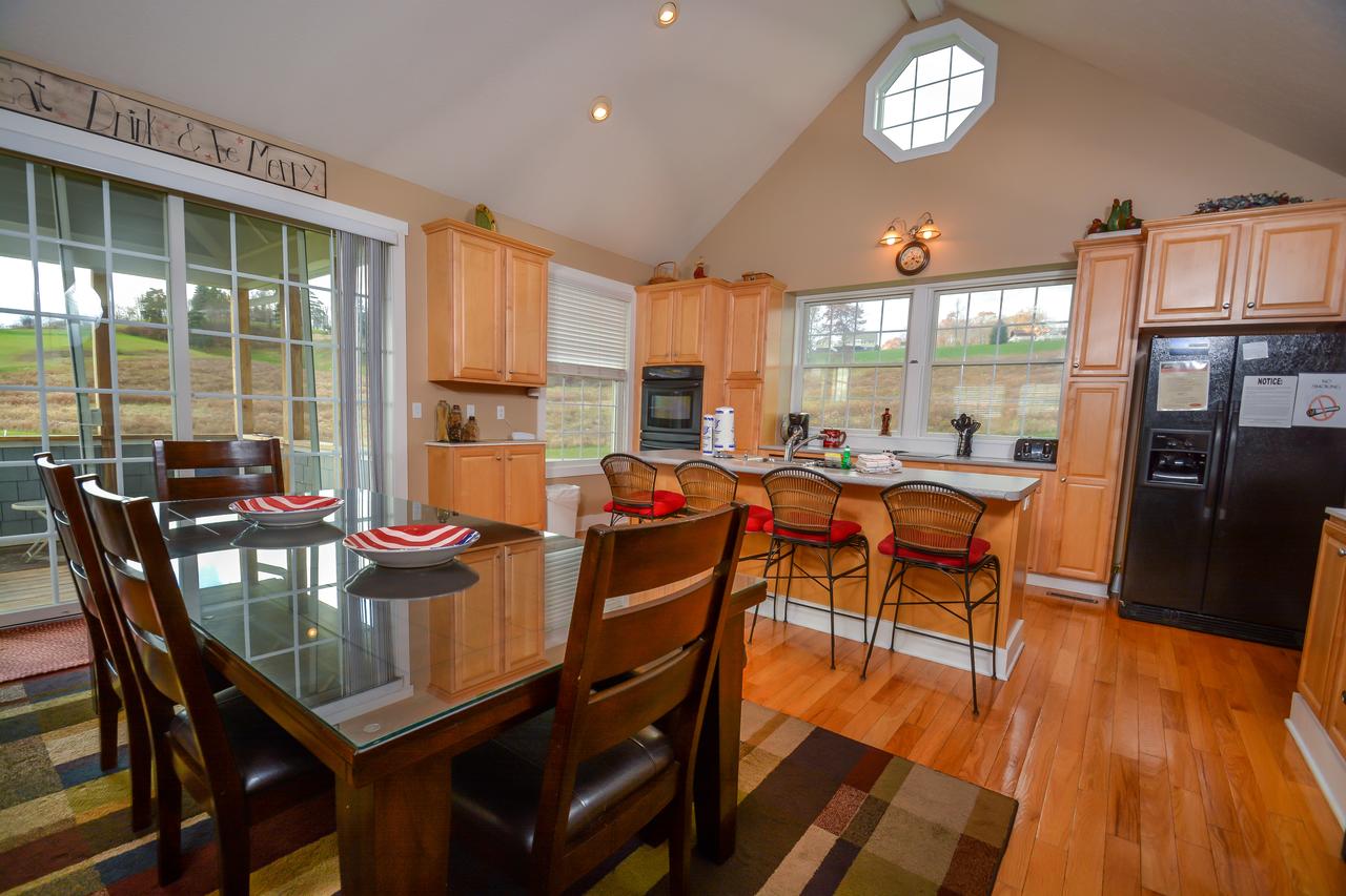 Greens At The Lake Five-Bedroom Holiday Home - thumb 22