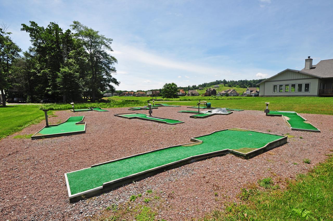 Greens At The Lake Five-Bedroom Holiday Home - thumb 4