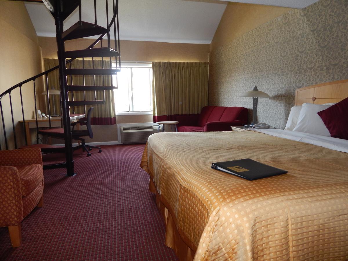 The Admiralty Inn & Suites - thumb 24