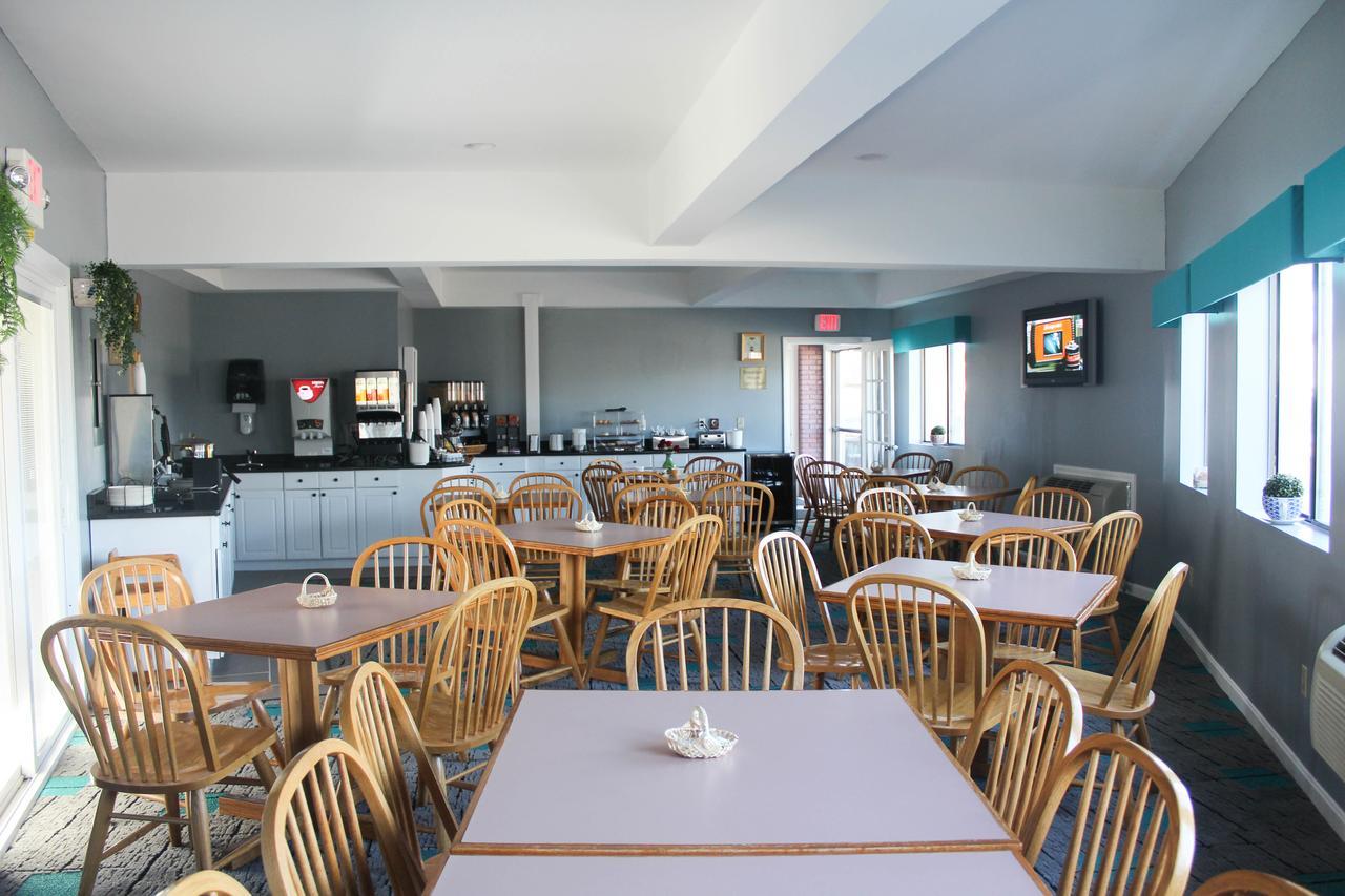 The Admiralty Inn & Suites - thumb 20