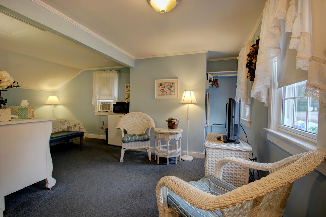 Sandy Neck Motel - thumb 1