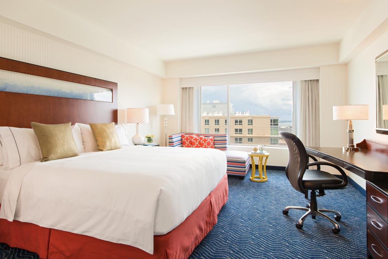 Renaissance Boston Waterfront Hotel - thumb 10