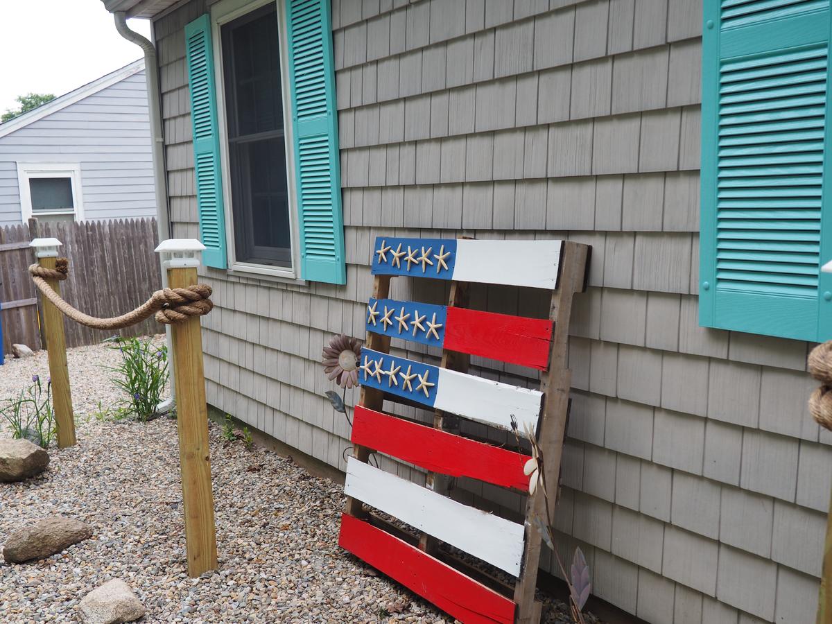 Cozy Cottage-5 Minute Walk To Priscilla Beach - thumb 10