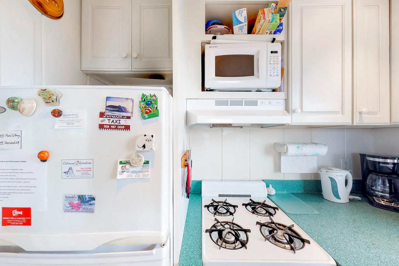 2 Bed 1 Bath Vacation Home In Eastham - thumb 9